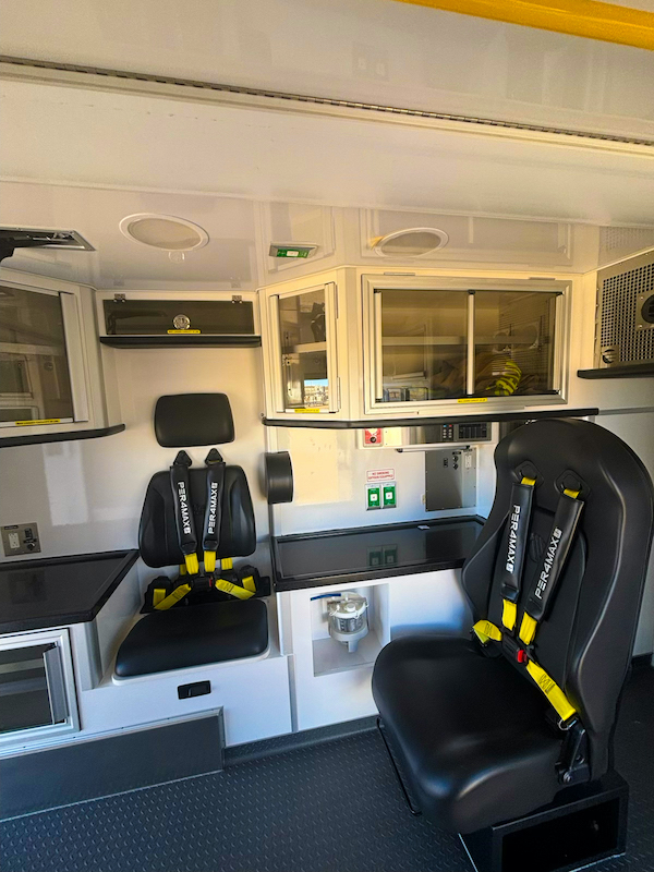 Dodge 5500 S-180 500 Gallon Pumper